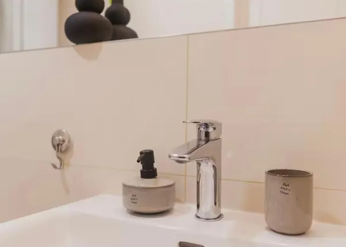 Stylish In The Center Apartment